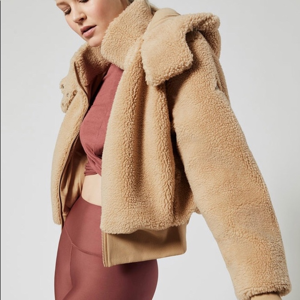 Alo Yoga Foxy Sherpa Jacket